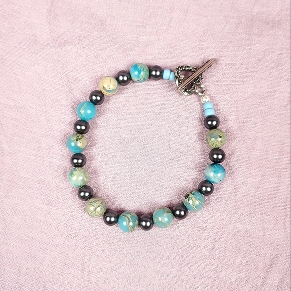 🦋 Turquoise Blue Stone Beaded Bracelet 🦋1/$14~2/$24~3/$30🦋 - Picture 5 of 6